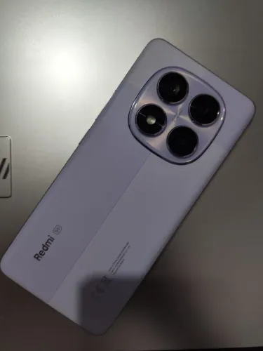 Vendo Redmi Note 14 Pro 5G, com 1 ano e 3 meses de uso.