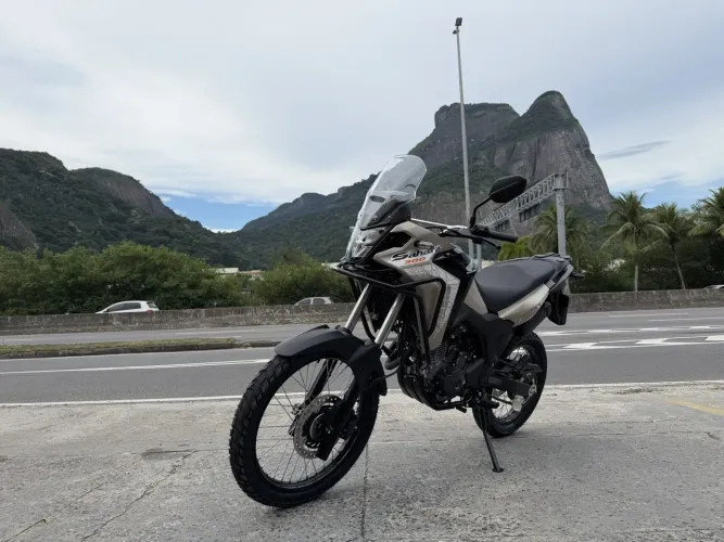 Honda Xre 300 sahara adventure 2026