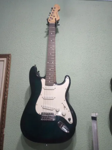 Guitarra VOGGA stratocaster