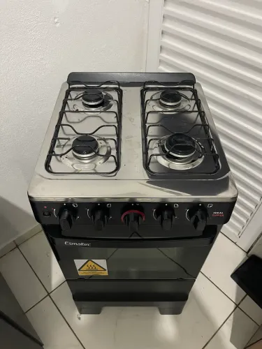 Vendo fogão 4 bocas Esmaltec!