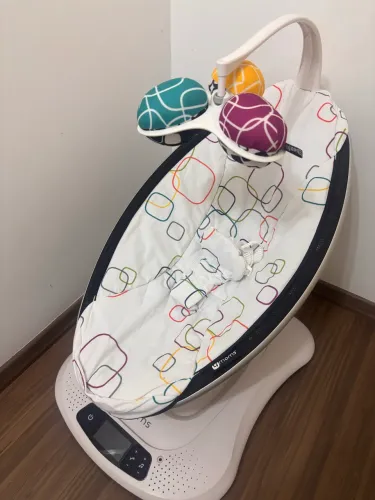 Mamaroo 4.0 cadeira de balanço musical 4moms