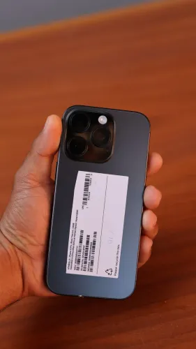 iPhone 16 Pro 128gb de Vitrine impecável!