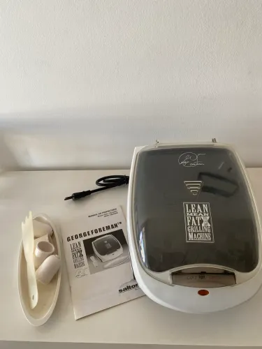 Sanduicheira / churrasqueira George Foreman