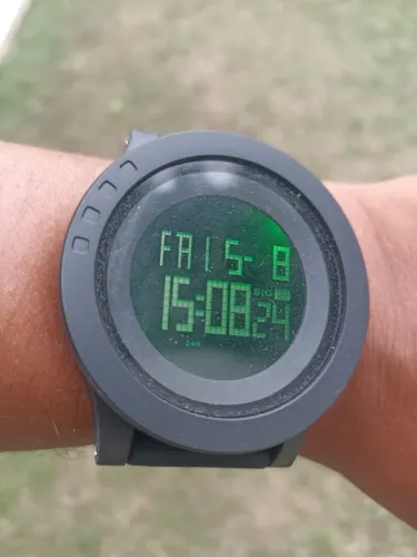 Relógio digital masculino esportivo ler verde  pulseira silicone cronômetro alarme novo