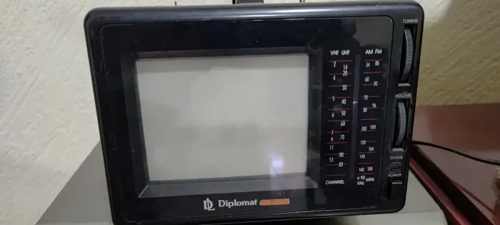 TV em cores Diplomat 5 polegadas