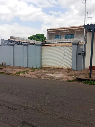 Vendo lote de 500 mtrs com duas casas no setor 9 próximo a praça da cultura Aguas Lindas