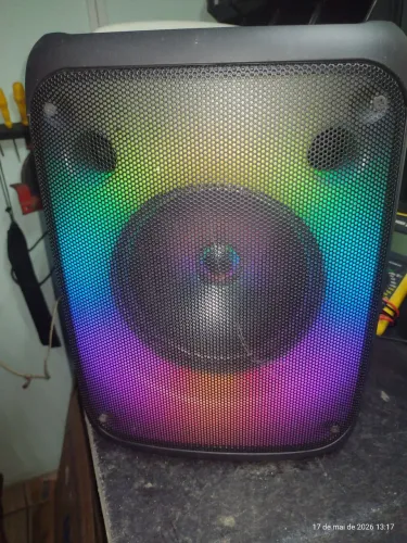 Vendo cxa amplificada bluetooth,FM. , USB
