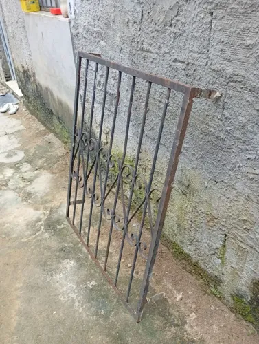 Grade de ferro maciço