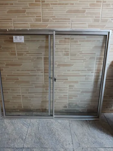 Janela de alumínio slim 100×120