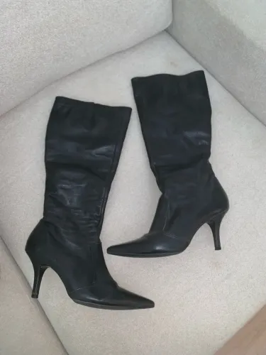 Bota couro legítimo tamanho 36