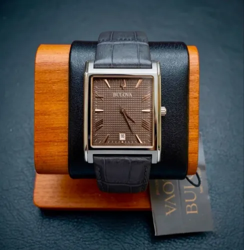 Relógio Bulova Tank Cinza novo