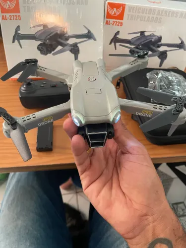 DRONE COM CÂMERA WI-FI CELULAR 