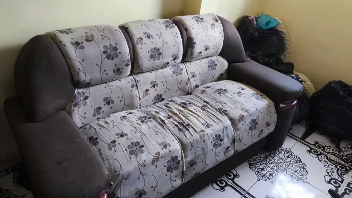 Dois sofás pelo preço de um