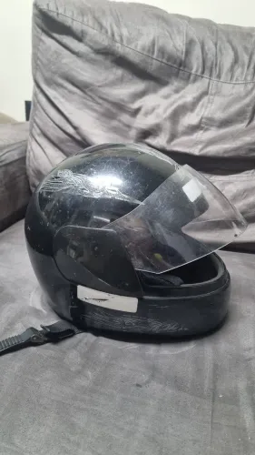 Capacete