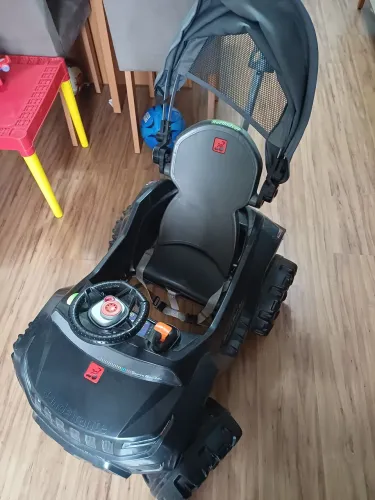 Carro de passeio infantil