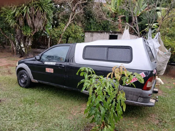 Capota fibra fiat strada cabine simples baixa