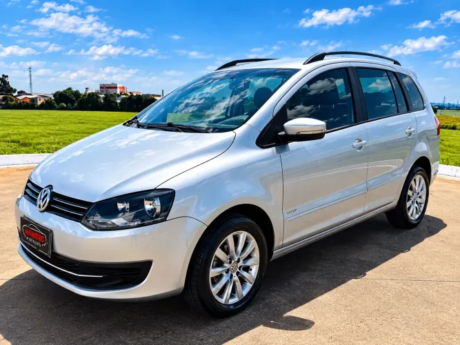 Volkswagen Spacefox 1.6/ 1.6 Trend Total Flex 8V 5P 2013