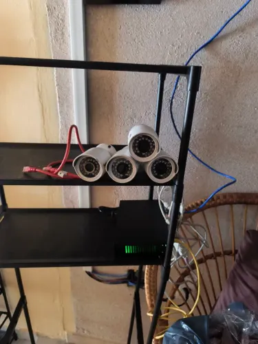 4 câmeras IP Intelbras