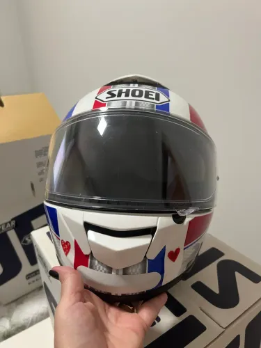 Capacete Shoey GT AIR 56 com proteção viseira embutida
