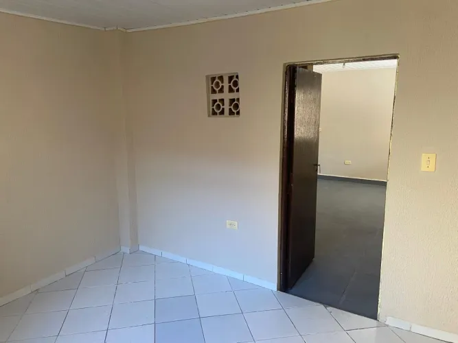 Alugo casa no alto Maracanã