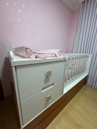 Berço Multifuncional com Cômoda + Colchão - Excelente Estado - R$ 1.200,00
