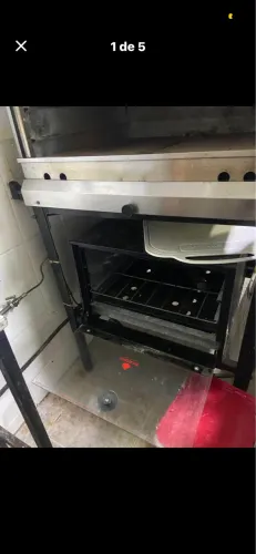 Vendo 2 Fornos pizza com pedra e forno tradicional a gás Aceitamos cartão
