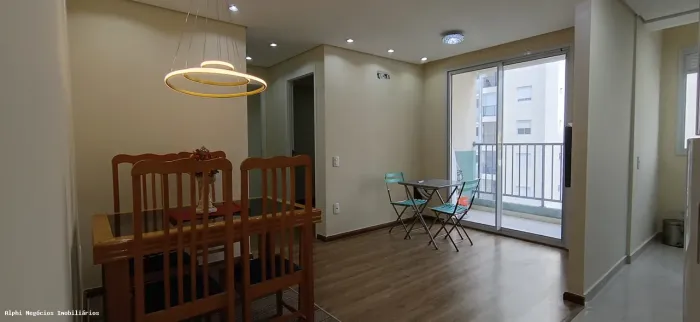 Apartamento para Locação em São Paulo, Liberdade, 2 dormitórios, 1 suíte, 2 banheiros, 1 v