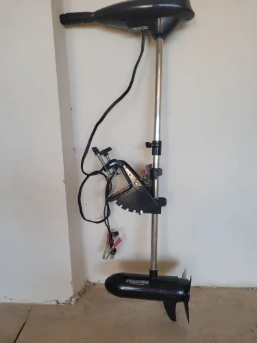 VENDO MOTOR ELÉTRICO PHANTOM 44 LB