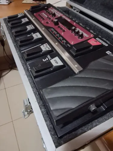 Pedaleira Boss rc 300