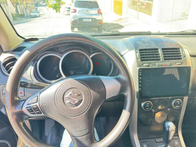 Suzuki Grand Vitara 2.0 16V 4x2/4x4 5P Aut. 2011