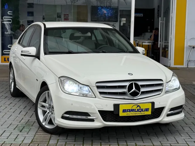 Mercedes-Benz C-180 CGI Classic 1.8 16V 156cv Aut. 2012