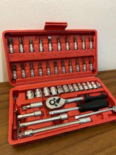 Jogo de Soquetes com Catraca 46 Peças - Kit Chaves Profissional com Maleta