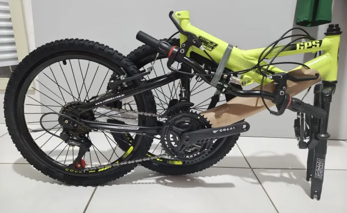 Bicicleta Colli 310/13 Aro-20 D.Suspensão 21 Marchas Amarelo Neon 