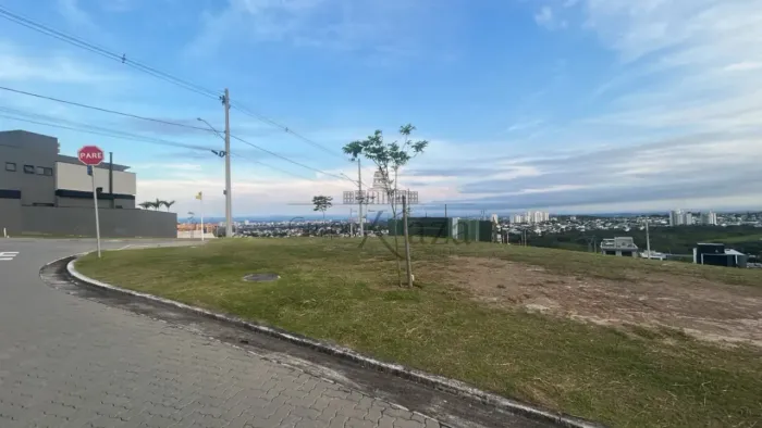 Terreno em Condomínio - Condomínio Terras Alpha - Urbanova - 375m²