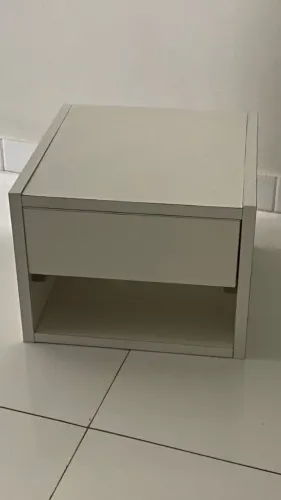 Mesa de Cabeceira