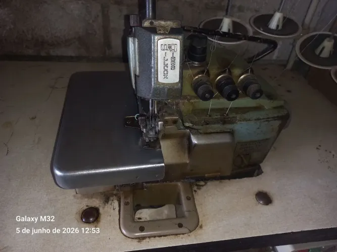 Maquina interloque
