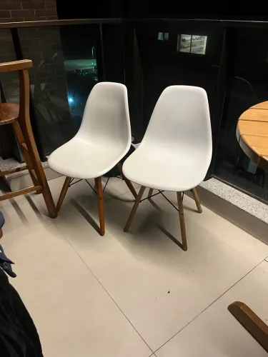 2 Cadeiras Eames Eiffel 