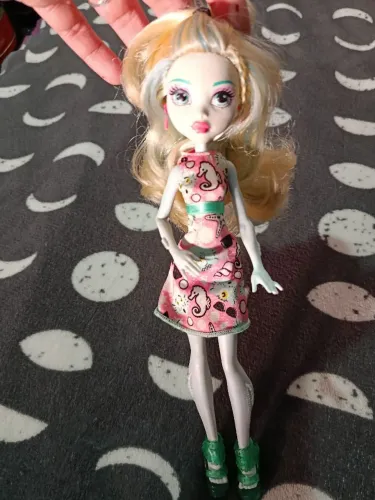 Boneca Lagoona Blue Monster high G2 - linha emoji. Boneca em ótimo estado de conservação.