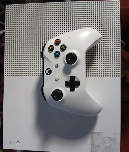 Xbox one S 1tb+jogos