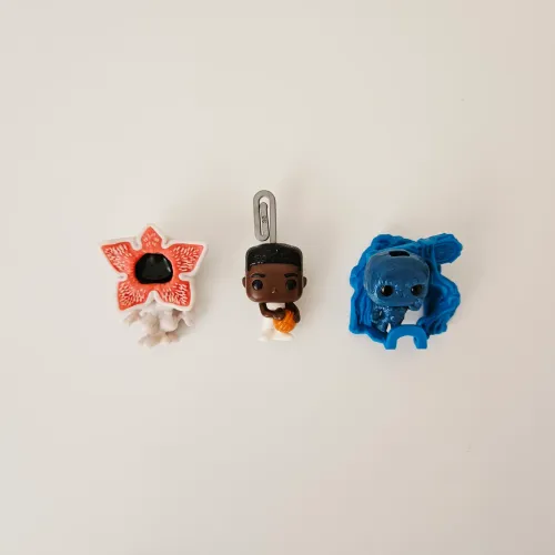 Miniaturas Kinder Joy Coleção Stranger Things