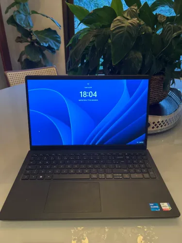Computador Dell Inspiron 15
