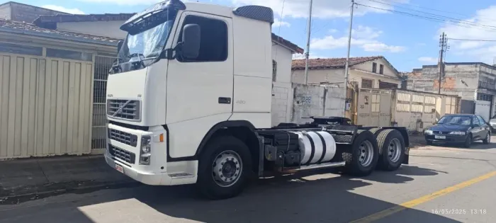 Volvo FH 400/440 6X2 2007 Todo reisado, pneus novos, funcionando tudo