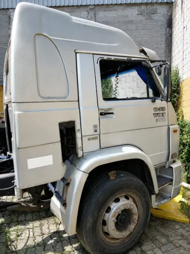 VW TITAN 18310