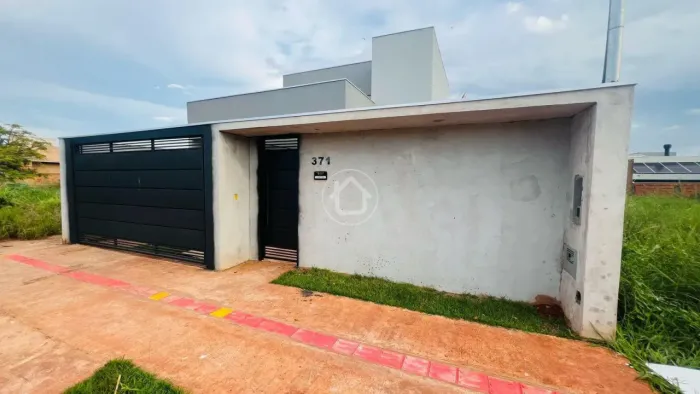 CASA COM 01 SUÍTE ESPAÇO GOURMET E PISCINA