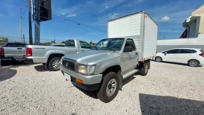 Toyota Hilux 4X2 2.8 Diesel 2003
