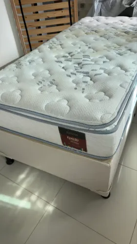 Cama Box com colchão +cama auxiliar
