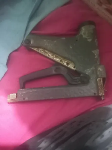 Máquina de grampo profissional ROKAMA