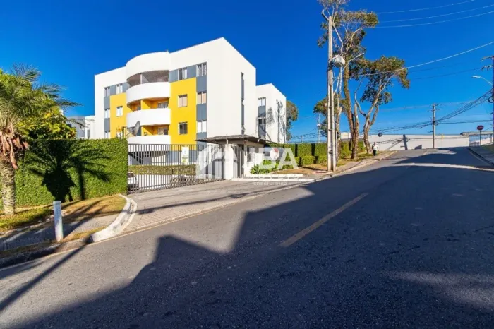 APARTAMENTO TÉRREO COM 3 QUARTOS E SUÍTE NO XAXIM