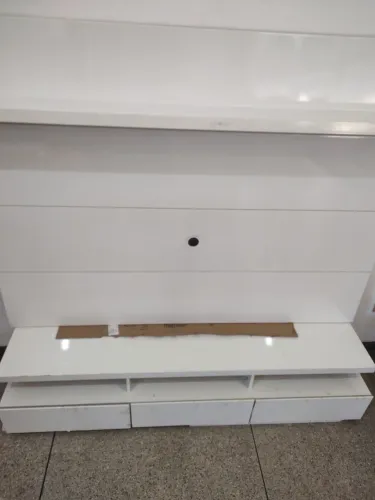 RACK COM PAINEL BRANCO LINDÍSSIMO