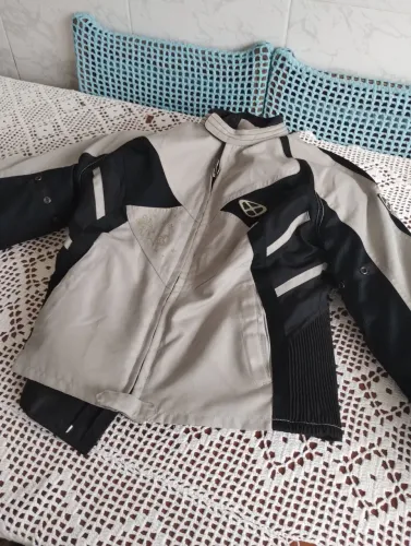 Jaqueta de moto feminina